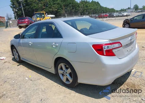 2012 Toyota Camry Se z USA, uszkodzony, nr VIN 4T1BF1FK2CU076186